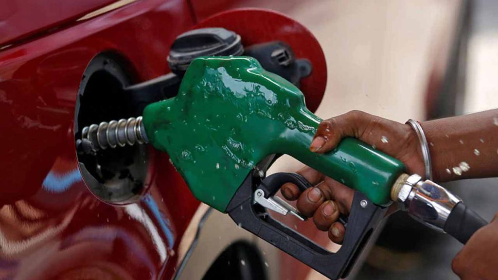 FG Orders Marketers to Reduce Fuel Price