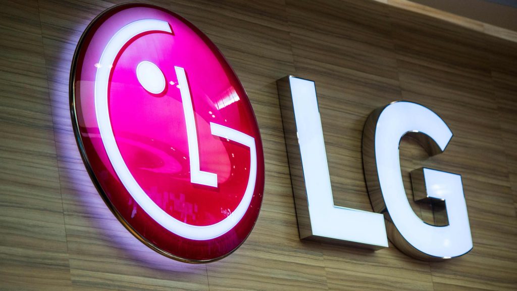 LG Launches Football Campaign with Smart TV, DStv Stream Offer