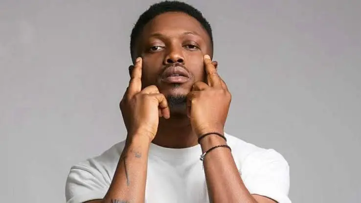 My Wife is Super Homely Despite Meeting Her in Club – Vector